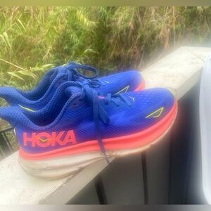 Hoka Clifton Sneakers